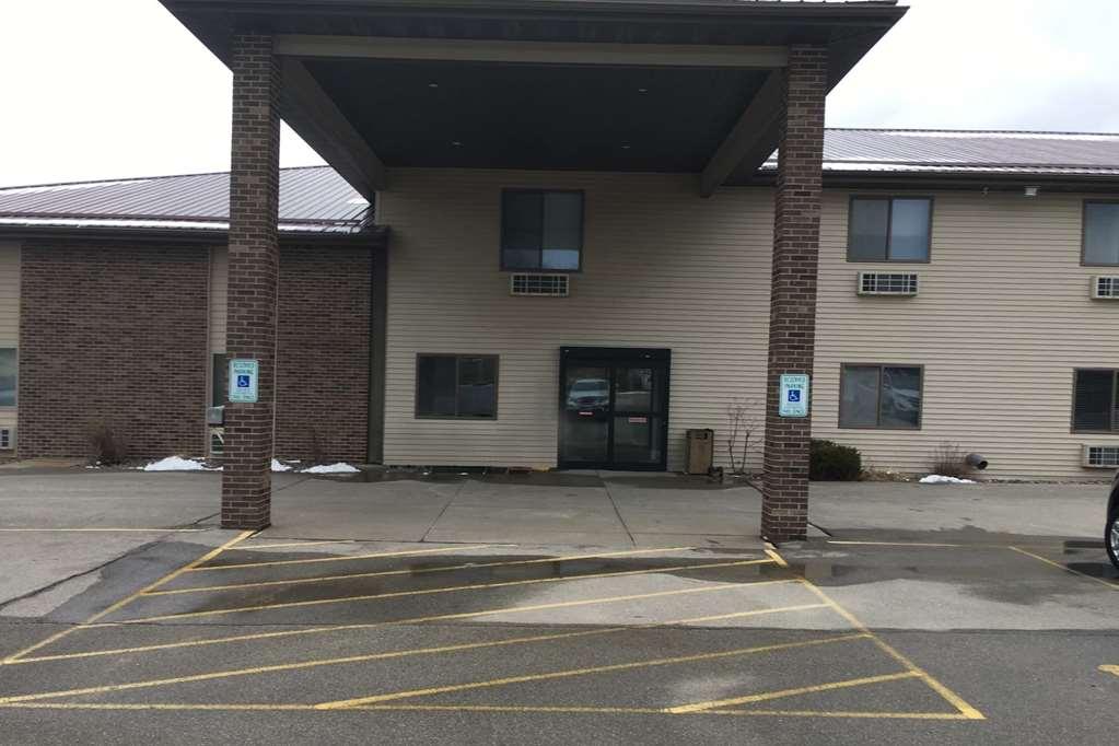 Americinn By Wyndham Viroqua Exterior photo